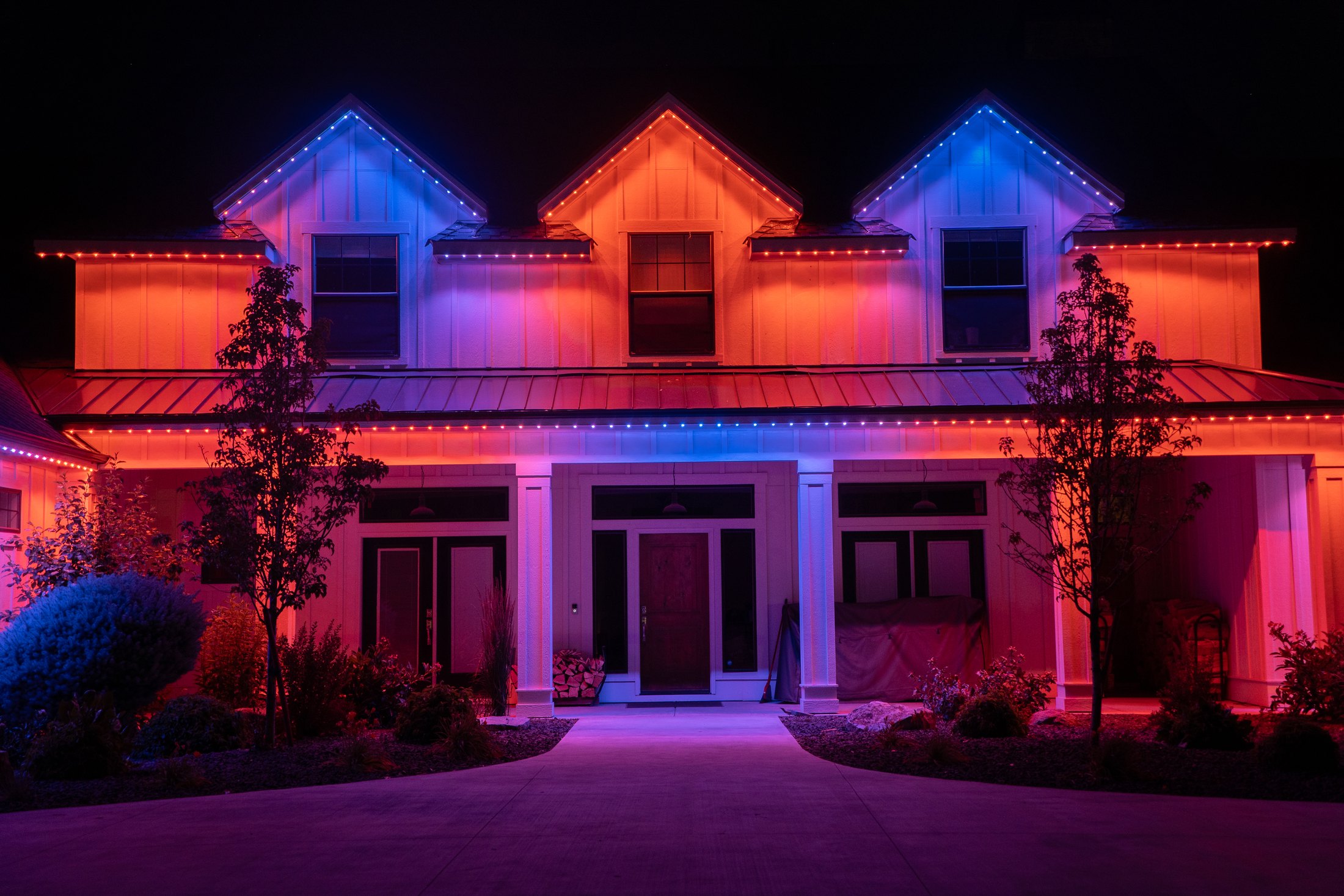 Game day, team colors — real permanent lighting installation